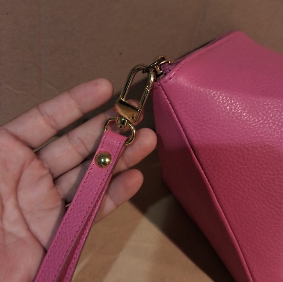 Casa Lopez Piramid Pebbled Leather Bag. - Picture 14 of 15